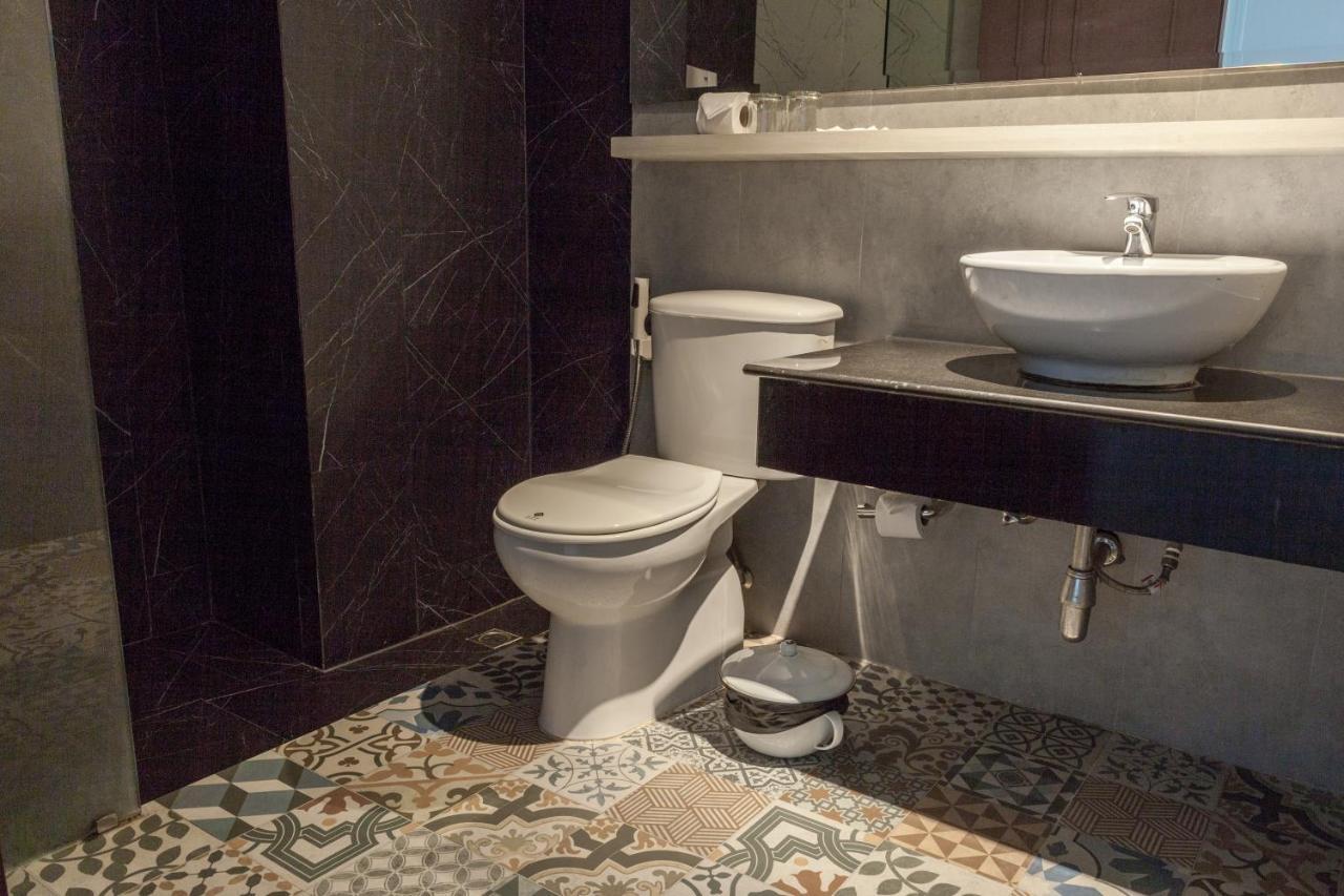 Ang Mor Lao Hotel (Adults Only) Phuket Εξωτερικό φωτογραφία